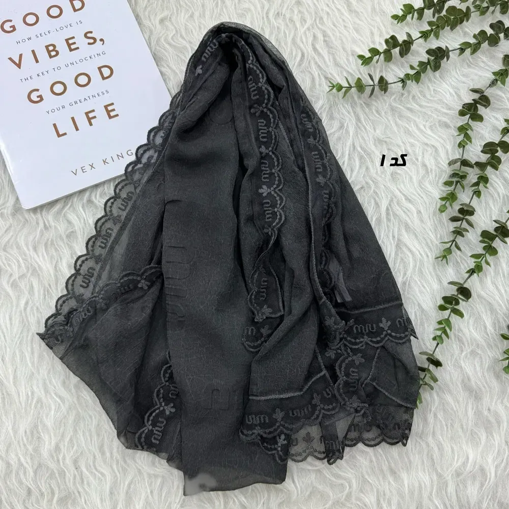 شال حریر سنگشور مزونی طرح Miu Miu ابعاد 180 در 69 سانتیمتر