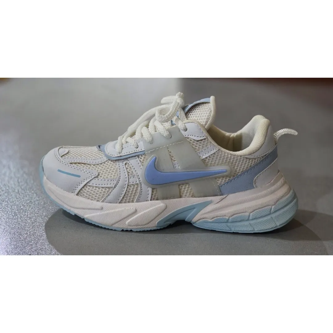 کفش اسپرت بچگانه مدل V2K رنگ سفید آبی سایز 32 تا 36