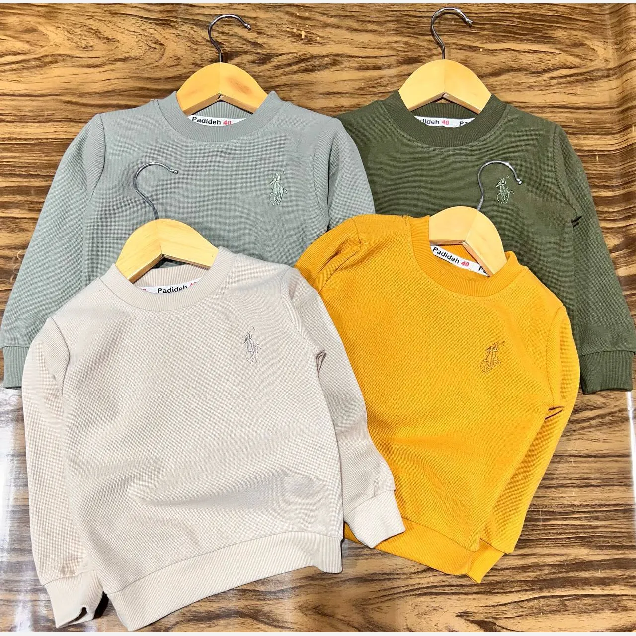 بلوز بیسکوییتی تمام نخ اسپرت زنانه پاییزه خنک