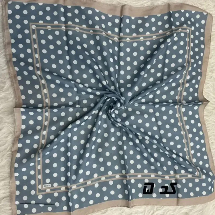 مینی اسکارف آبی نخ طرحبندی قواره 65×65 مناسب استفاده روزمره