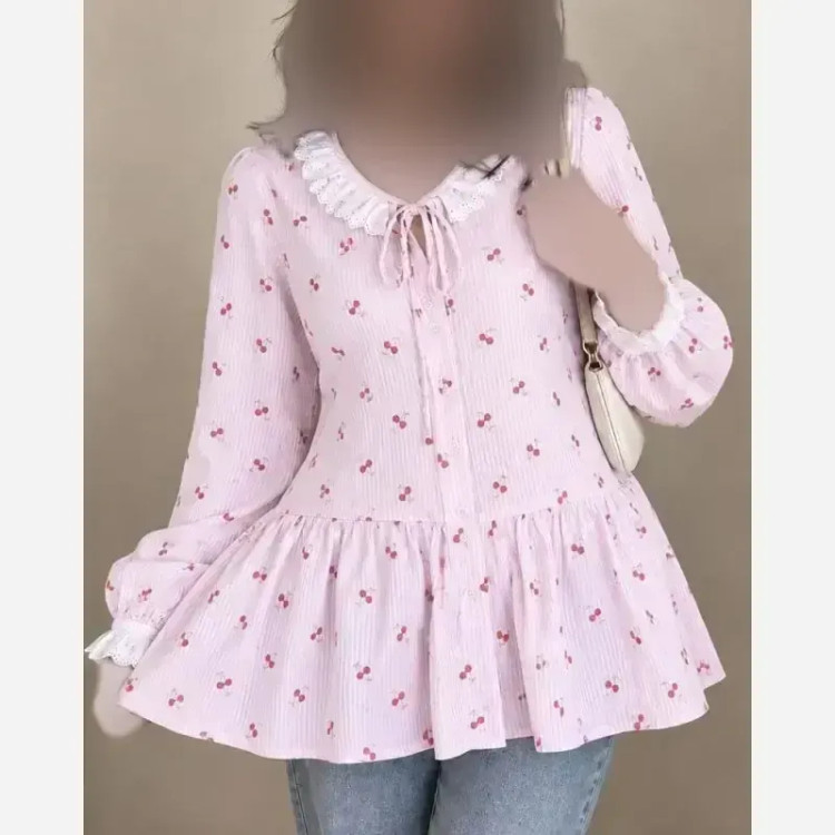 شومیز عروسکی زنانه کرپ پرما یقه و سرآستین گیپور فری سایز