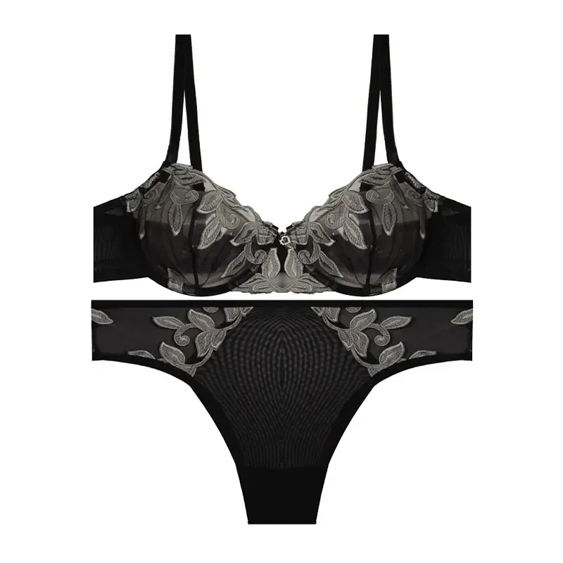 ست شورت و سوتین فنردار تورگاز گلدوزی آویز قلب نگین دار مشکی زنانه