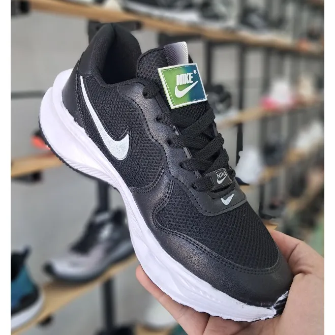 کفش اسپرت زنانه نایک زوم مشکی کفی مموری فوم چرم صنعتی