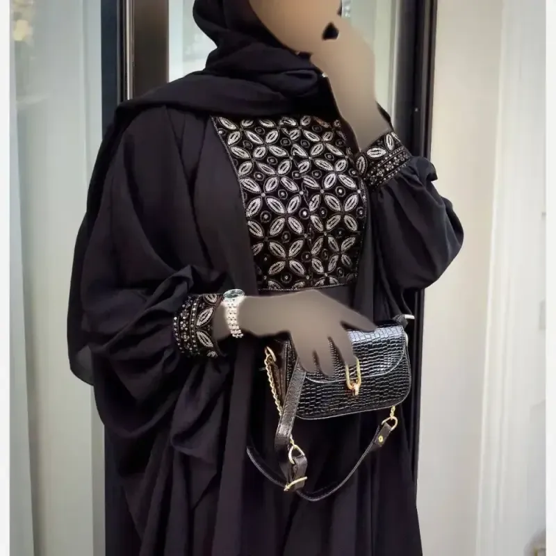 عبا مشکی طرح محیا با خرجکار سوزن دوزی هندی کرپ الیزه